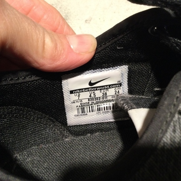 NIKE CANVAS SHOES SIZE 7 MENS - Picture 4 of 4